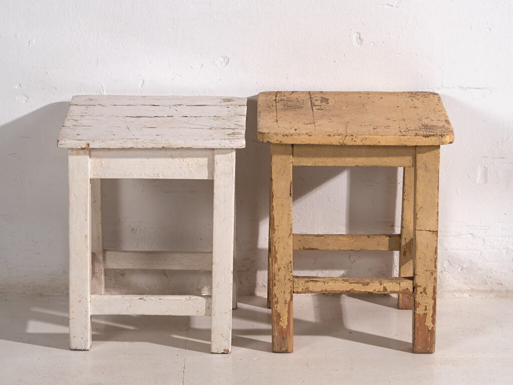 Mesas antiguas de estilo provenzal (c.1920). Conjunto de 2 piezas #2