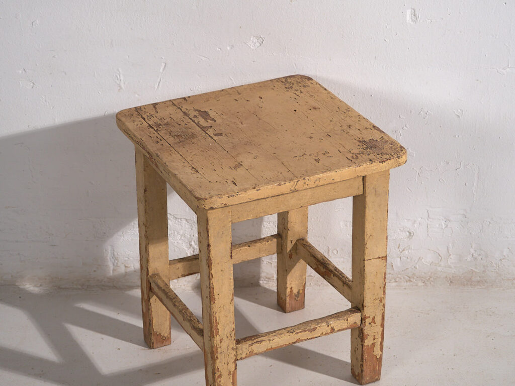 Mesas antiguas de estilo provenzal (c.1920). Conjunto de 2 piezas #2