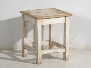 Mesitas blancas antiguas (c.1920). Conjunto de 2 piezas #4