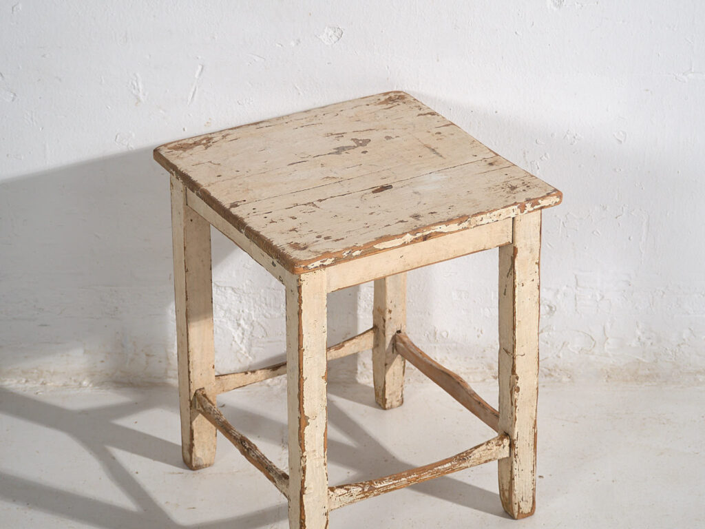 Conjunto de mesas bajas antiguas (c.1920). Conjunto de 2 piezas #5