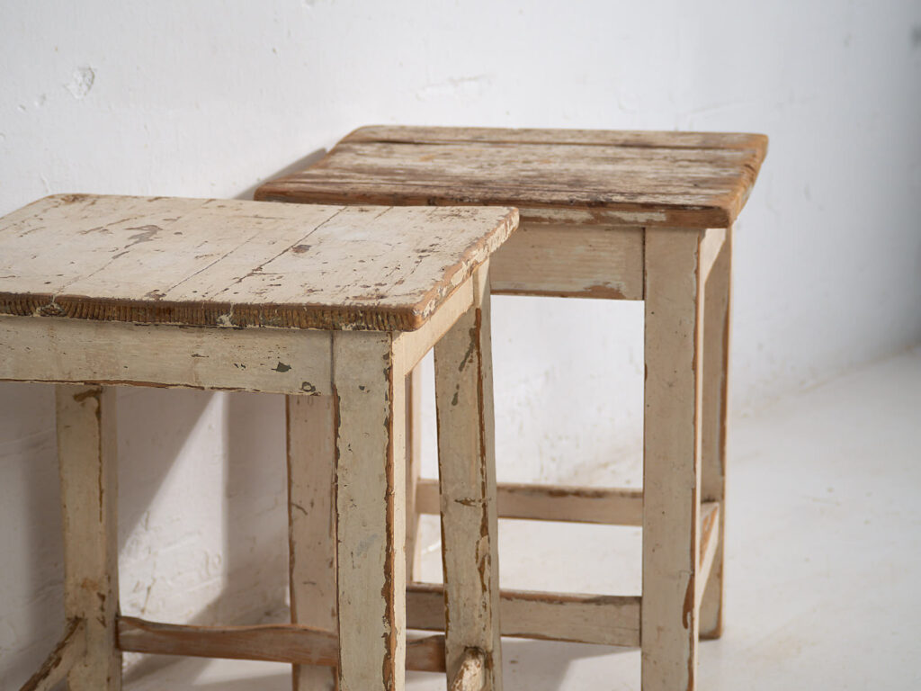 Conjunto de mesas bajas antiguas (c.1920). Conjunto de 2 piezas #5