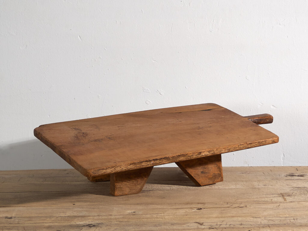 Mesa baja antigua de estilo primitivo (c.1920) #14