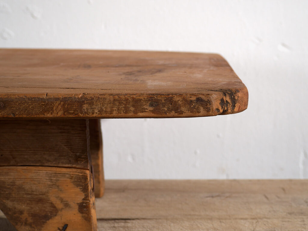 Mesa baja antigua de estilo primitivo (c.1920) #14