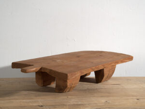 Ancienne table d'appoint en bois massif (c.1920) #17