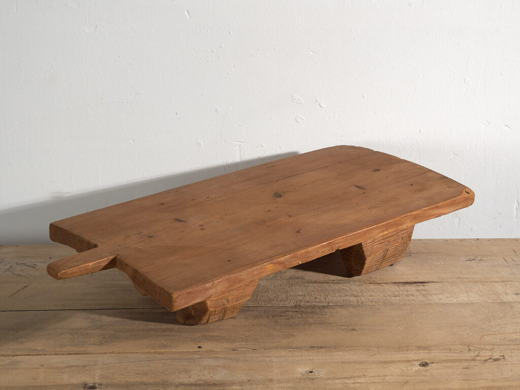 Ancienne table d'appoint en bois massif (c.1920) #17