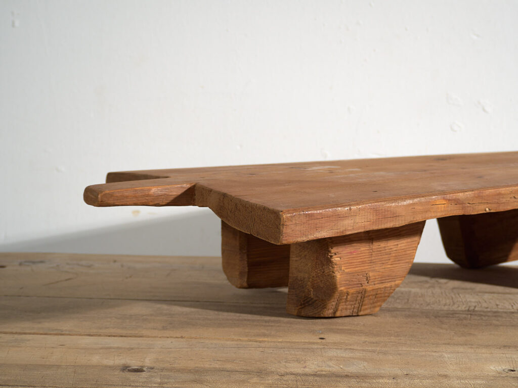 Ancienne table d'appoint en bois massif (c.1920) #17