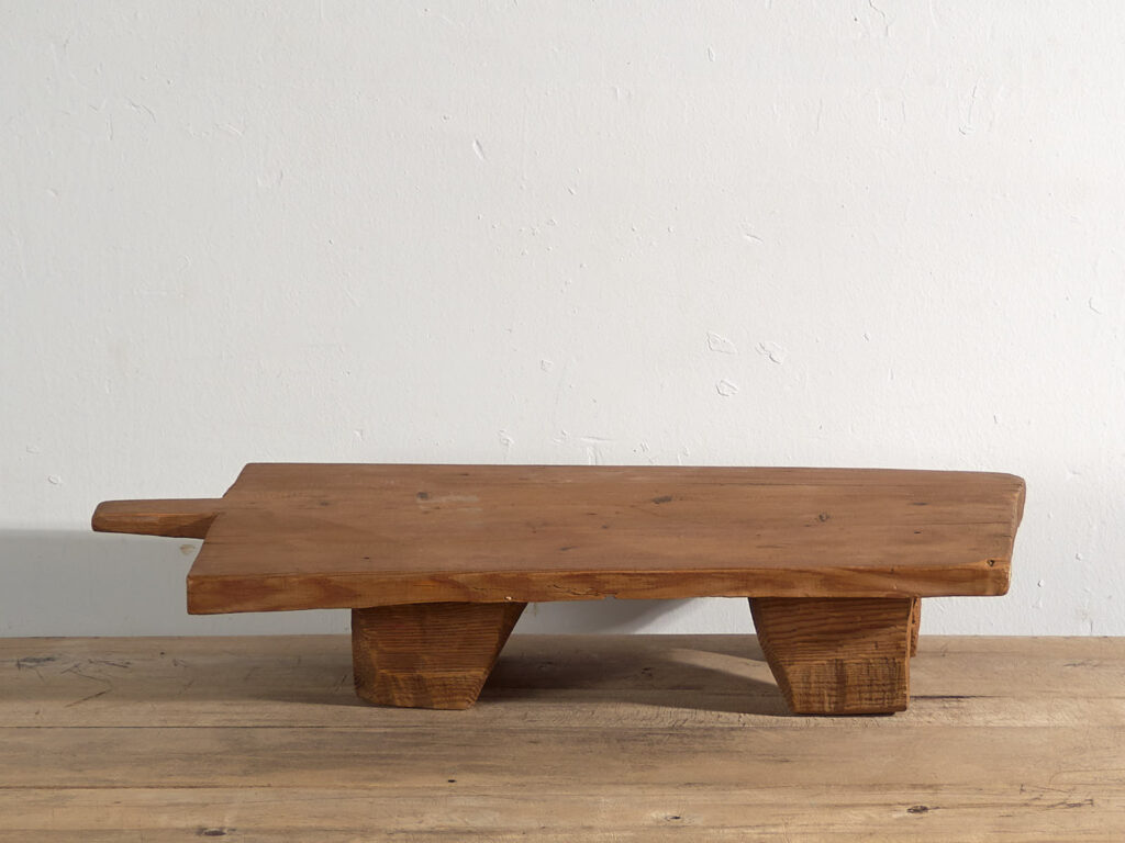 Ancienne table d'appoint en bois massif (c.1920) #17