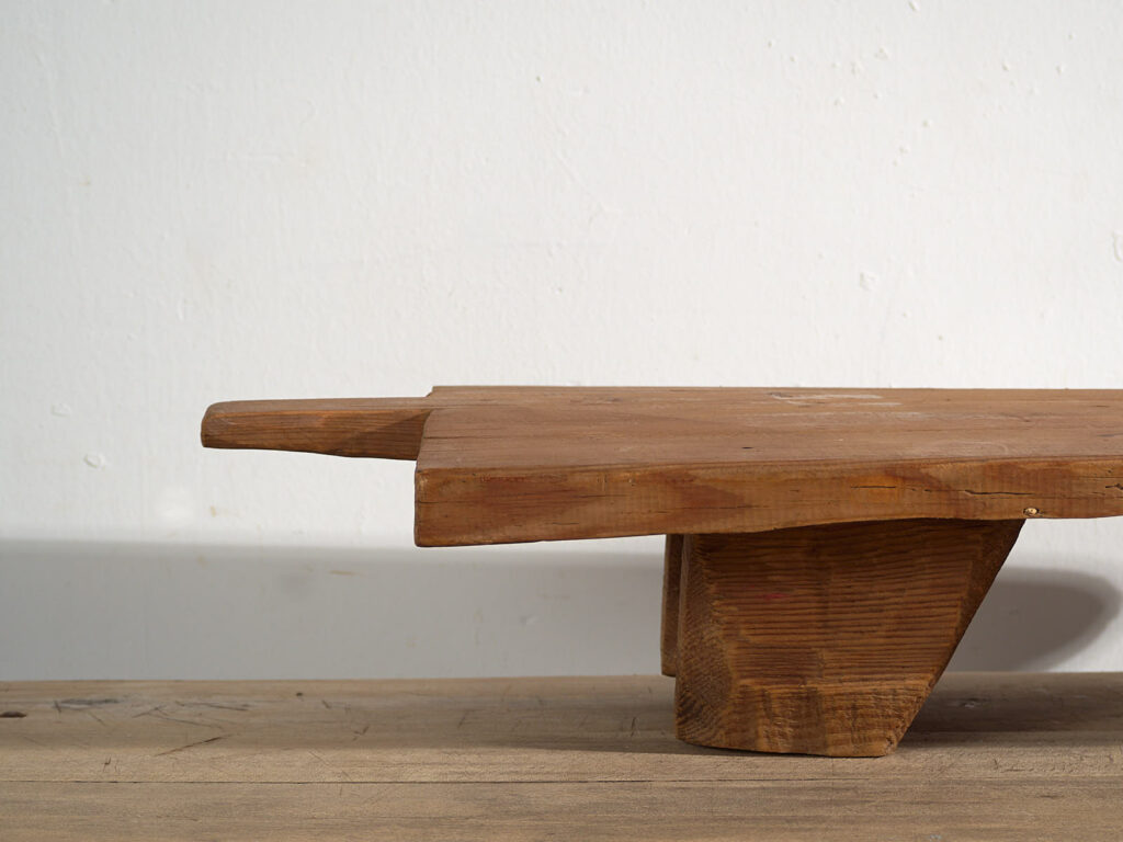 Ancienne table d'appoint en bois massif (c.1920) #17