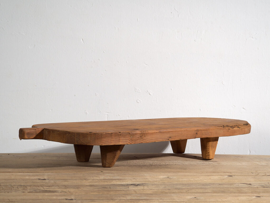 Ancienne table de travail basse (c.1920) #8