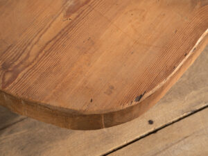 Ancienne table de travail basse (c.1920) #8