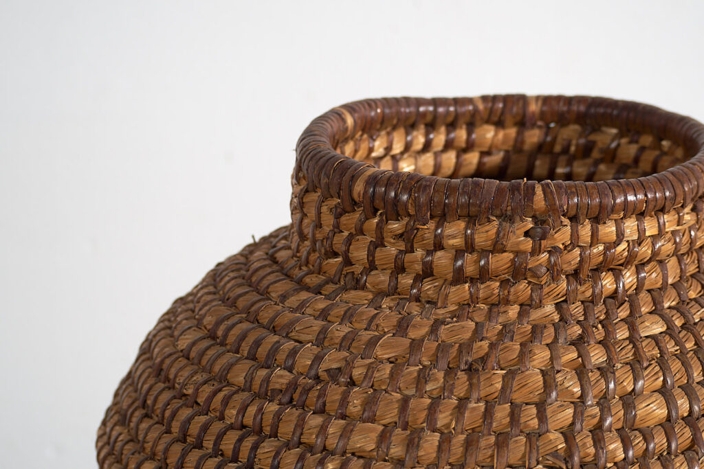 Pequeña cesta de mimbre antigua (c.1920) #2