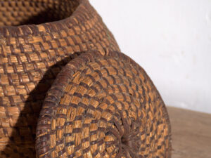 Cesta antigua con tapa (c.1920) #3