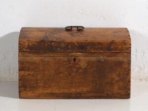 Antiguo cofre de almacenaje (c.1920) #2