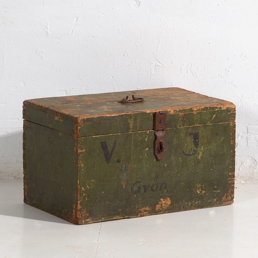 Small antique green chest (c.1920) #4