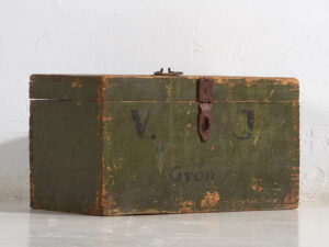 Small antique green chest (c.1920) #4