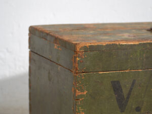 Small antique green chest (c.1920) #4