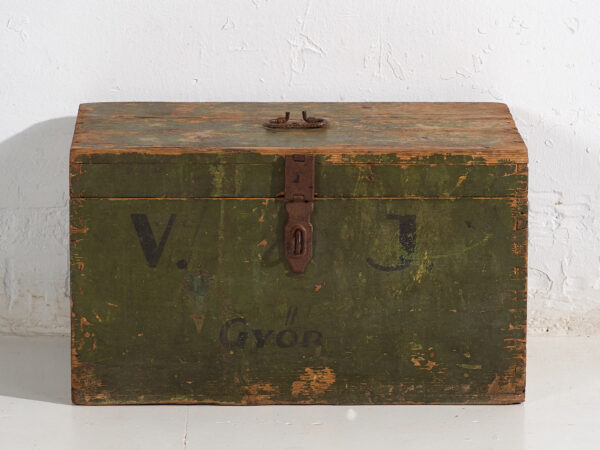 Pequeño cofre antiguo de color verde (c.1920) #4