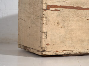 Cofre blanco antiguo (c.1920) #6