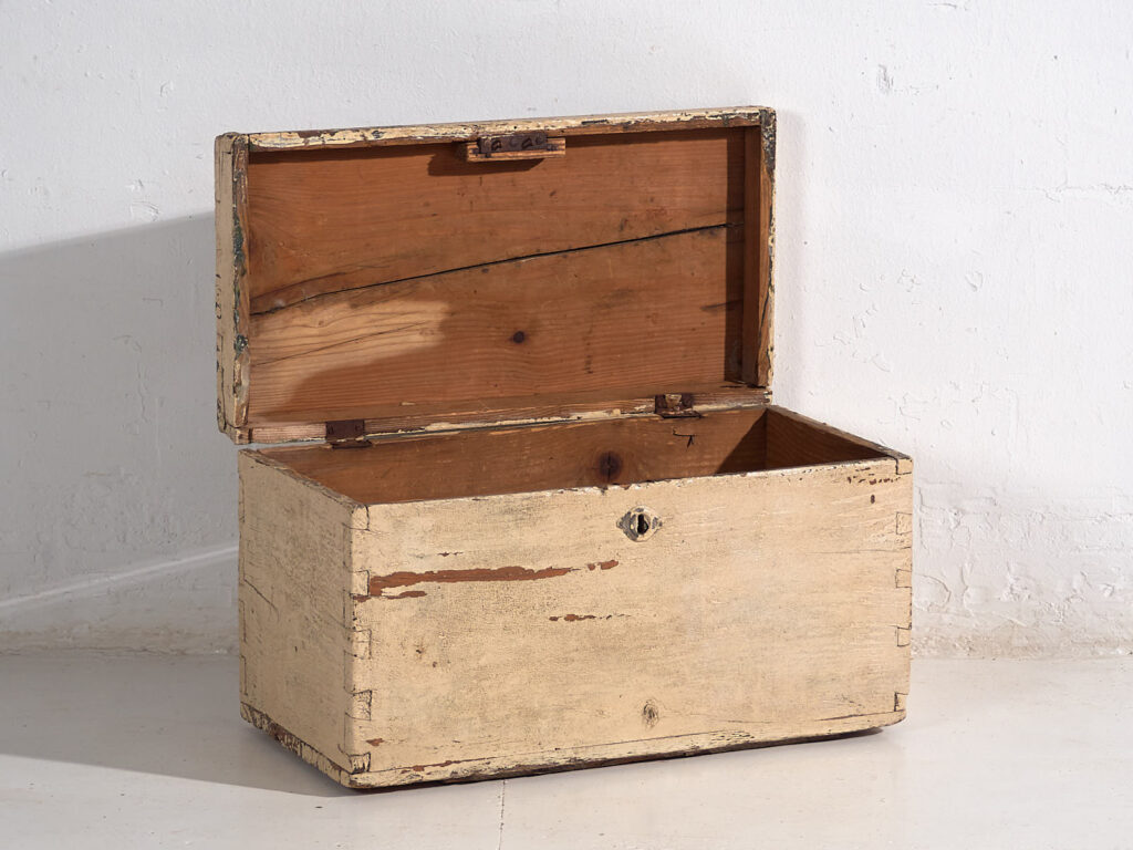 Cofre blanco antiguo (c.1920) #6