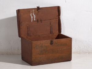 Small antique chest (Year 1887) #7