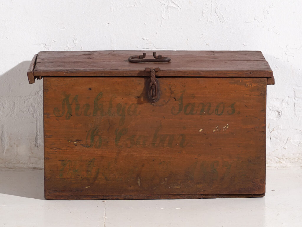 Small antique chest (Year 1887) #7