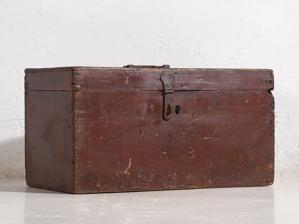 Antiguo cofre de color granate (c.1900) #9