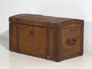 Pequeño arcón antiguo (Año 1871) #3