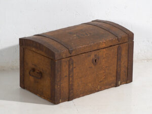 Pequeño arcón antiguo (Año 1871) #3