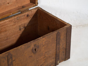 Pequeño arcón antiguo (Año 1871) #3