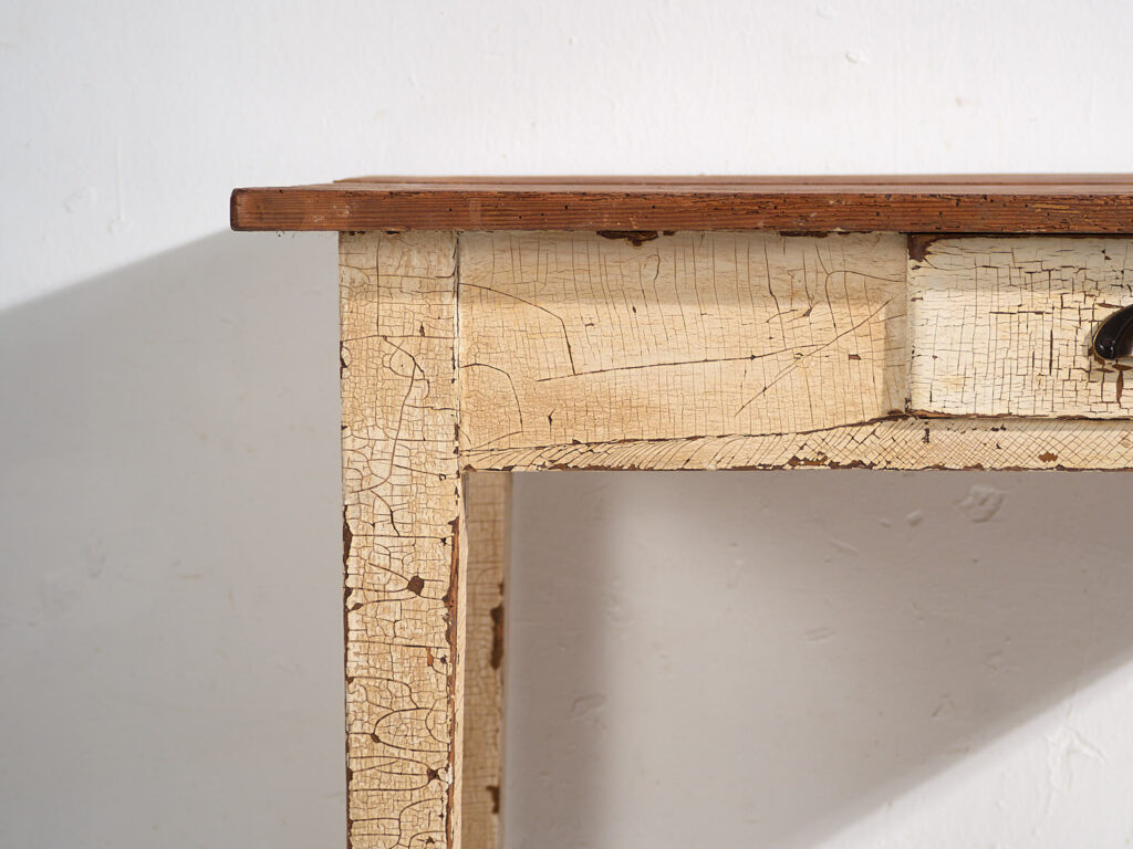 Ancienne table en bois massif blanc (c.1920) #8