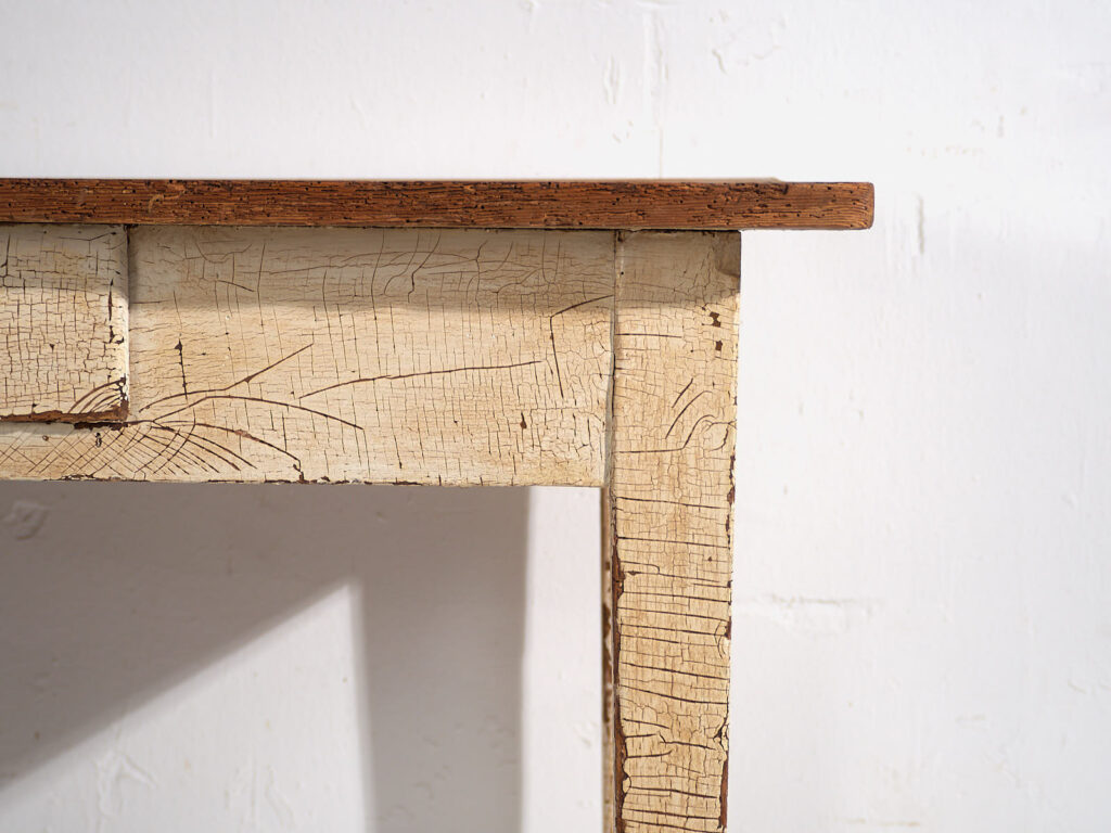 Ancienne table en bois massif blanc (c.1920) #8