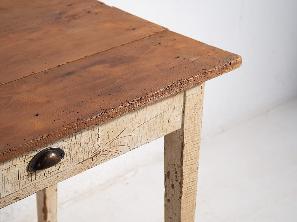 Ancienne table en bois massif blanc (c.1920) #8