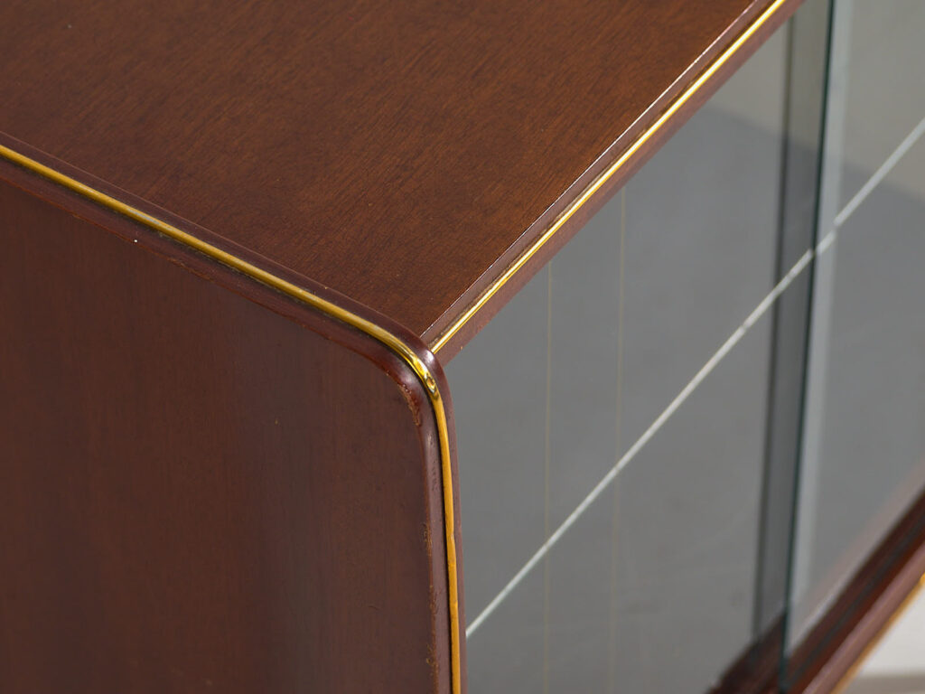 Vitrine de style milieu de siècle (c.1950)