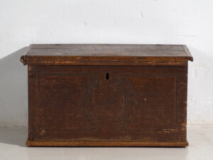 Baúl antiguo de madera maciza fechado Año 1836 #13