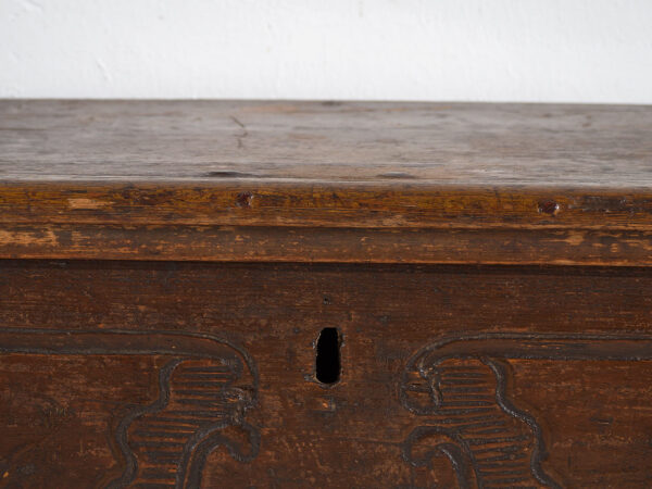 Baúl antiguo de madera maciza fechado Año 1836 #13