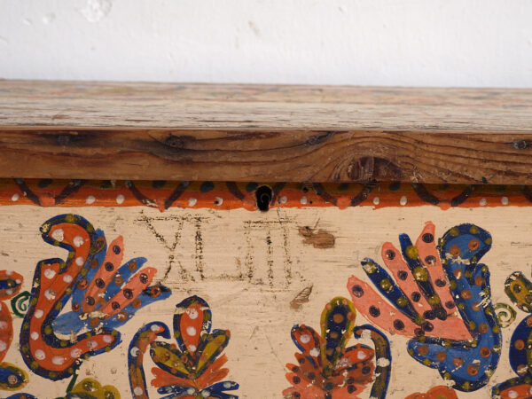 Antiguo baúl pintado a mano de estilo folclórico (c.1880) #14