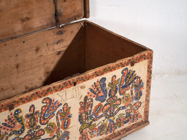 Antiguo baúl pintado a mano de estilo folclórico (c.1880) #14