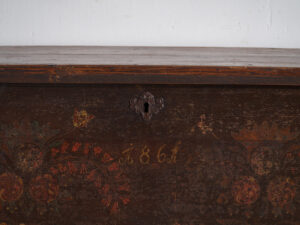 Antiguo baúl de almacenaje fechado Año 1861 #23