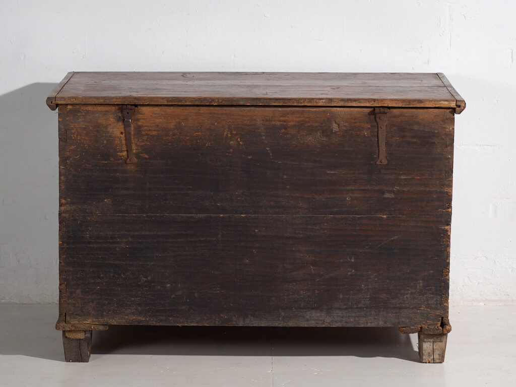 Antiguo baúl de almacenaje fechado Año 1861 #23