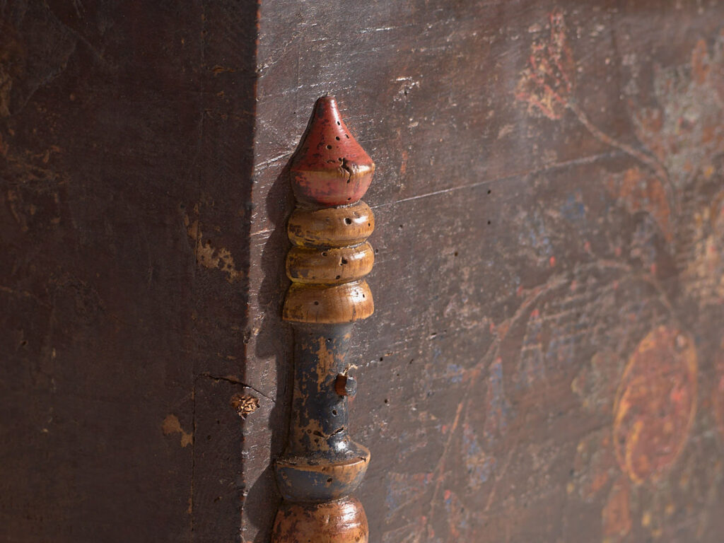 Antiguo baúl de almacenaje fechado Año 1861 #23