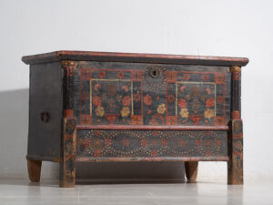 Arcón pintado antiguo (c.1870) #28