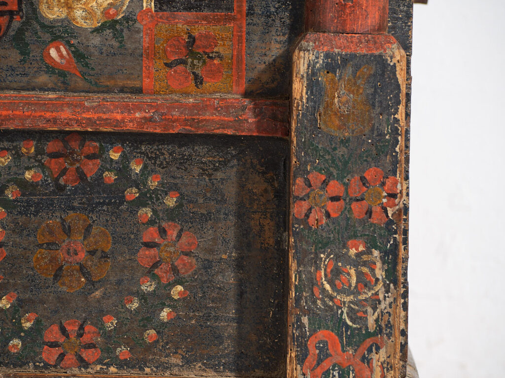 Arcón pintado antiguo (c.1870) #28