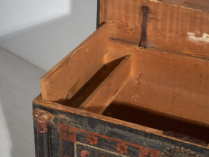 Arcón pintado antiguo (c.1870) #28