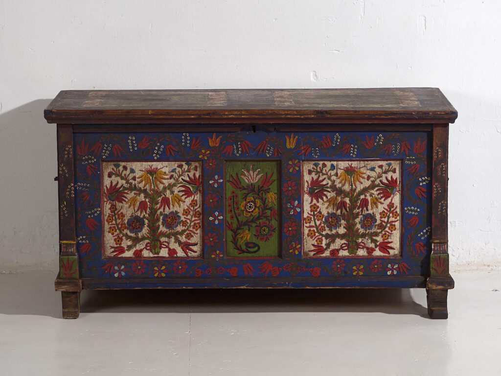 Antique blue trunk with hand painted floral details (c.1870) #2