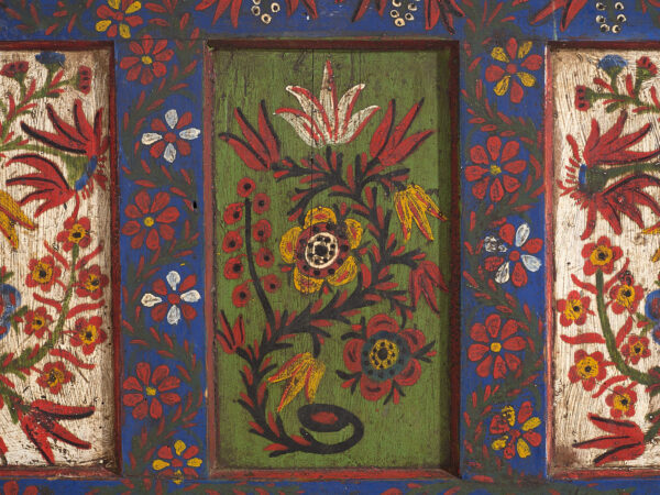 Baúl azul antiguo con detalles florales pintados a mano (c.1870) #2