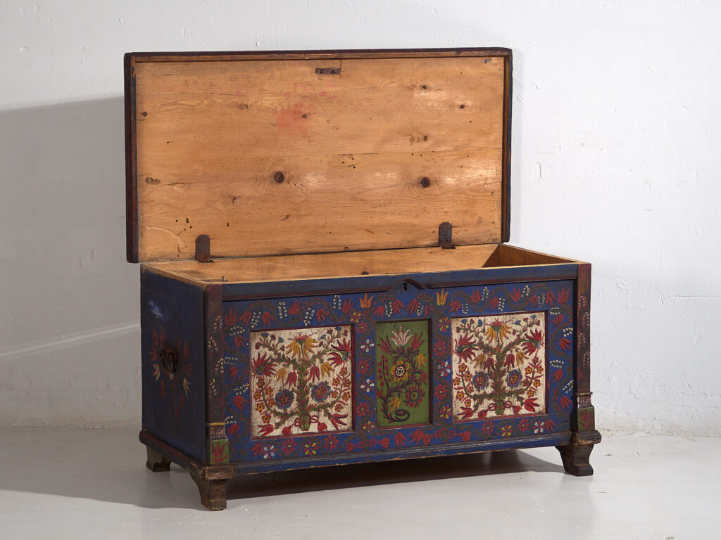 Antique blue trunk with hand painted floral details (c.1870) #2