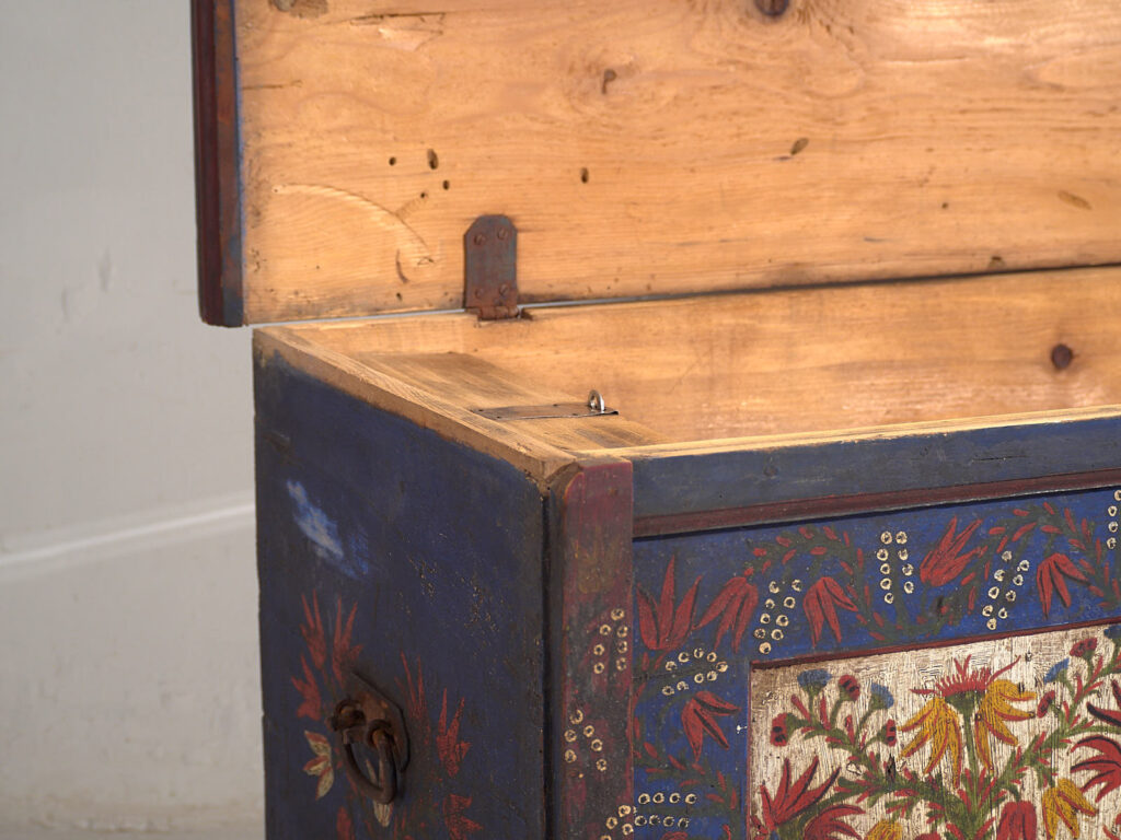 Antique blue trunk with hand painted floral details (c.1870) #2