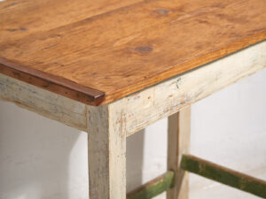 Mesa de cocina antigua de color blanco (c.1920) #10