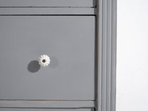 Antigua cómoda de color gris (c.1920) #19