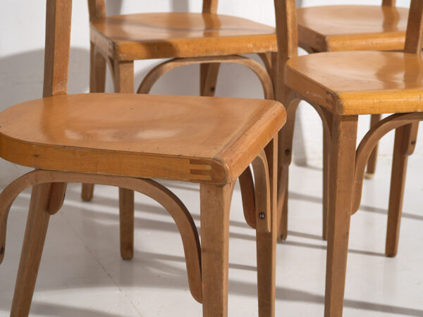 Sillas vintage de madera curvada (c.1940). Conjunto de 4 piezas #1